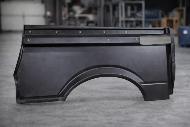 Zadnje krilo – Mercedes Vito / Viano (W639) 2004 – 2010